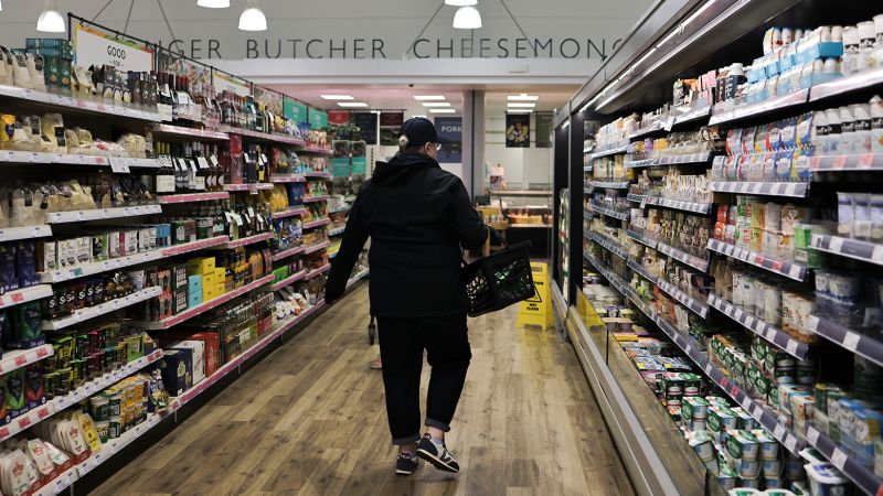 NextImg:UK inflation slows to lowest level in more than a year | CNN Business