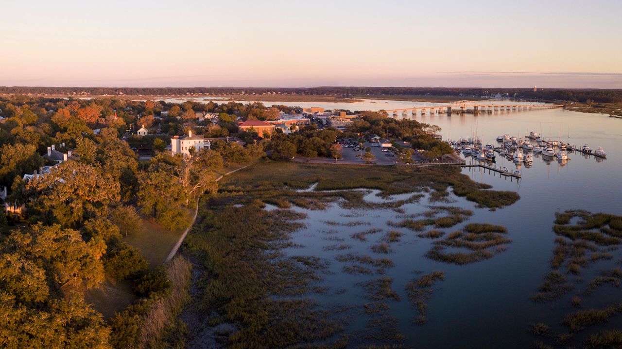 M0AN7E Aerial panorama of Beaufort, South Carolina taken during the golden hour.