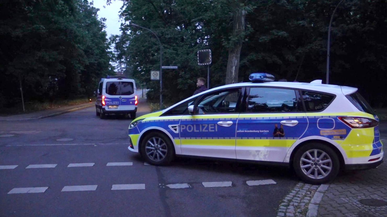 German police are searching for a dangerous wild animal on the loose in the southwestern part of Berlin. 