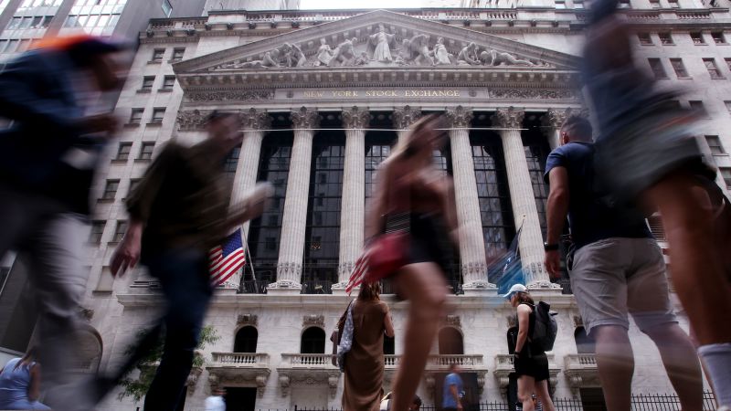 NextImg:Markets and consumers are in an upbeat mood. Here's why | CNN Business