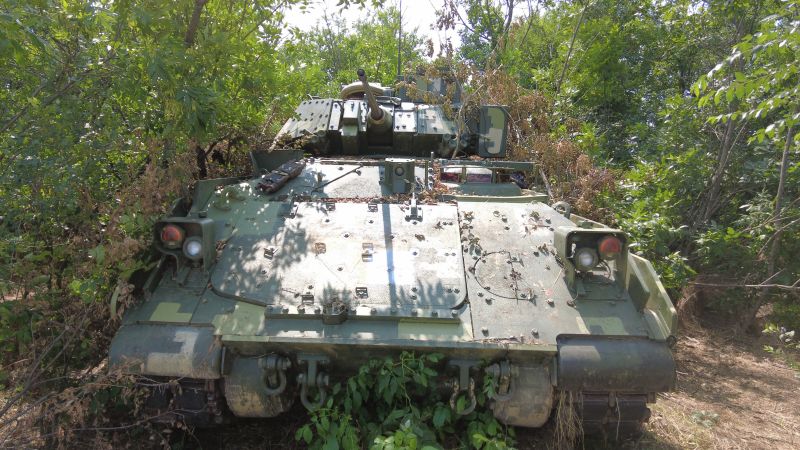 NextImg:Even with new armored vehicles from the US, progress is hard won on Ukraine's southern front | CNN Politics