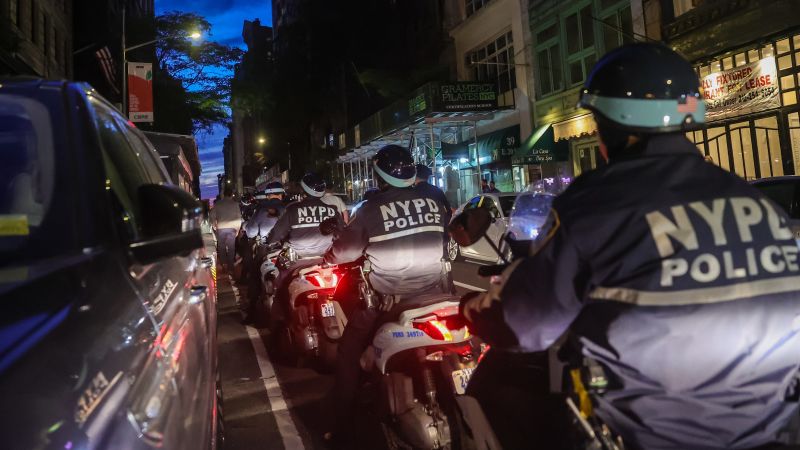NextImg:New York City agrees to pay more than $13 million over police tactics used at George Floyd demonstrations | CNN