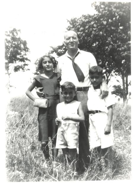 Bennett was born Anthony Dominick Benedetto in 1926. Here, he stands in front of his father, John, and his siblings Mary and John Jr. <a href="https://www.facebook.com/tonybennett/photos/a.449756719901/10157868837569902/?type=3" target="_blank" target="_blank">This photo</a> was posted to Bennett's Facebook account for Father's Day in 2020. He said his dad "inspired my love of both art and music, and I owe much of my success to him."
