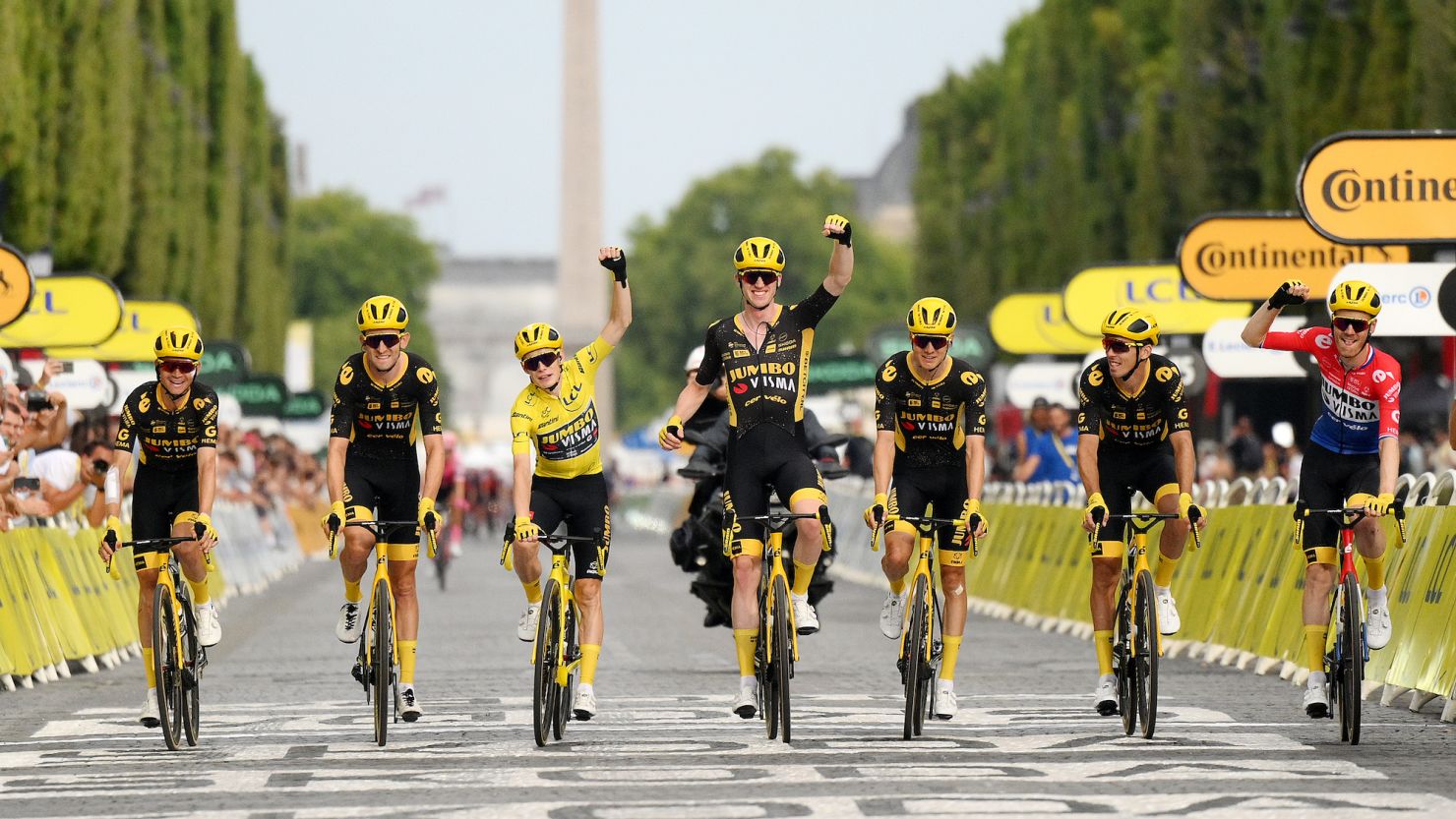 PARIS, FRANCE - JULY 23: Jonas Vingegaard of Denmark - Yellow Leader Jersey, Tiesj Benoot of Belgium, Wilco Kelderman of The Netherlands, Sepp Kuss of The United States, Christophe Laporte of France, Dylan Van Baarle of The Netherlands, Nathan Van Hooydonck of Belgium and Team Jumbo-Visma celebrate after the stage twenty-one of the 110th Tour de France 2023 a 11 5.1km stage from Saint-Quentin-en-Yvelines to Paris / #UCIWT / on July 23, 2023 in Paris, France. (Photo by David Ramos/Getty Images)