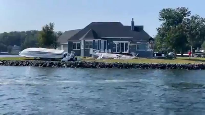 Boat Crashes Into Lake Of The Ozarks Home Injuring Eight On Board   230723150033 01 Ozarks Boat Crash House 072323 