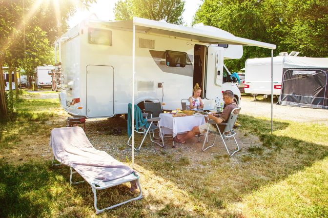 <strong>RV Camping:</strong> Recreational Vehicles (RVs) are self-contained units with beds, toilet, shower, fridge, stove, air conditioning and maybe even entertainment options.