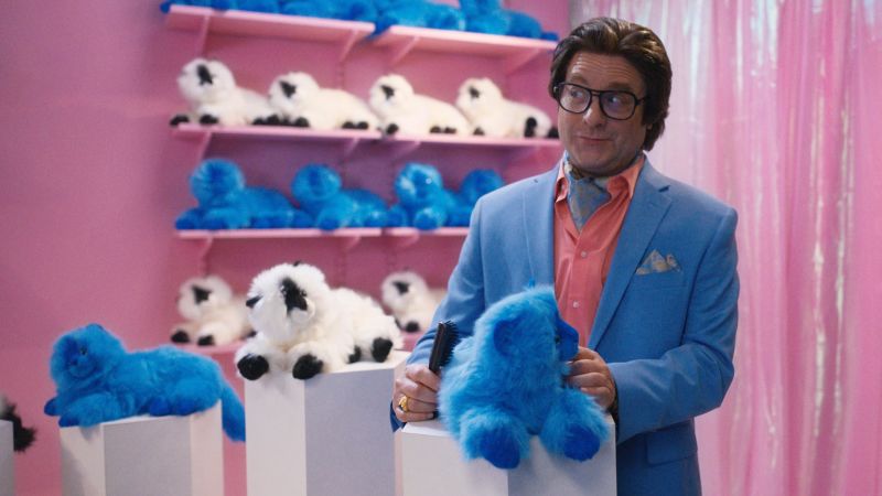 NextImg:'The Beanie Bubble' nostalgically looks back at the 'Babies' boom that went bust | CNN