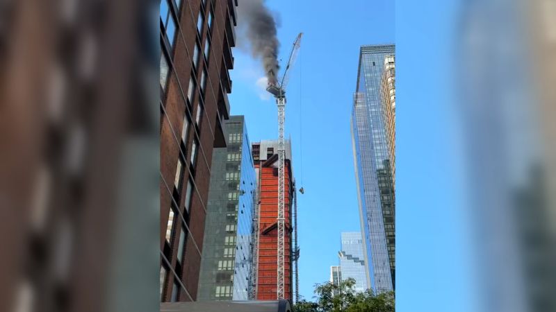 Video shows moment crane collapses at New York City construction site | CNN