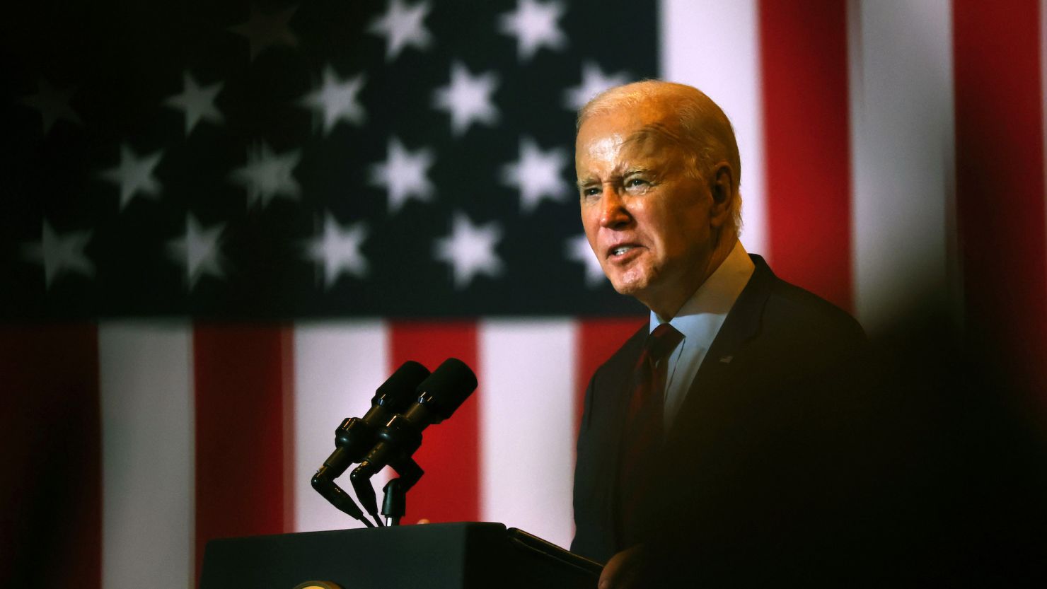  U.S. President Joe Biden speaks on renewable energy at the Philly Shipyard on July 20, 2023 in Philadelphia, Pennsylvania.
