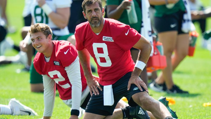 Aaron Rodgers Contract: NFL World Reacts to QB Taking Massive Pay Cut With  Jets - Sports Illustrated