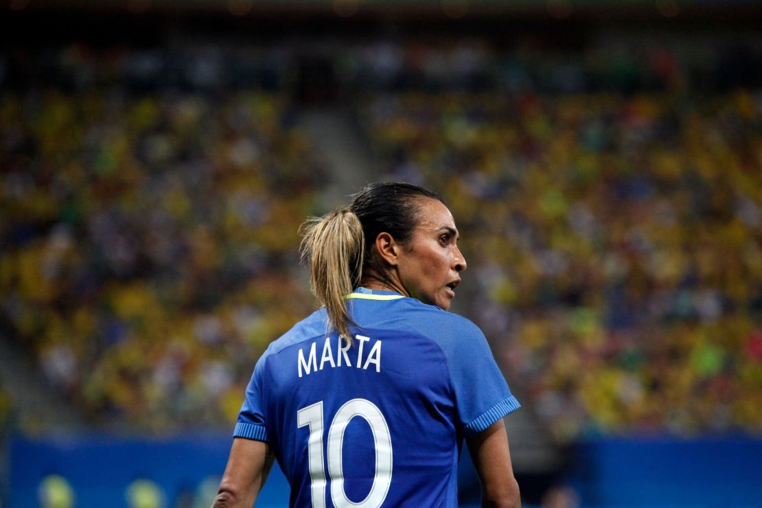 Brazil's player Marta is seen during the Olympic Games Rio 2016 women's first round Group E football match between South Africa and Brazil at the Arena Amazonia in Manaus, Brazil, on August 9, 2016. (Photo by RAPHAEL ALVES / AFP)        (Photo credit should read RAPHAEL ALVES/AFP via Getty Images)