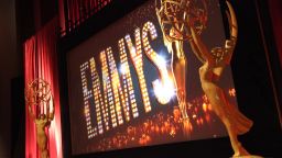 Еми Статуетката е изложена на 65-те номинации за наградите "Еми" в Primetime в театъра на Леонард Х. Голдънсън на Телевизионната академия на 18 юли 2013 г. в Северен Холивуд, Калифорния. class=