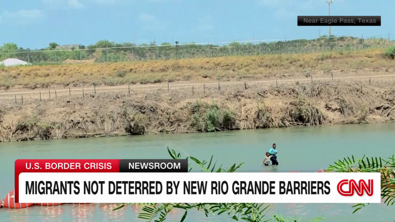 Migrants not deterred by new Rio Grande floating barriers | CNN