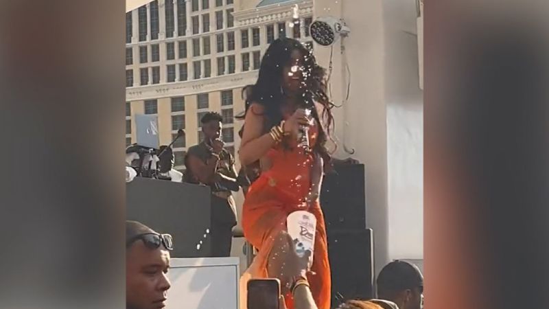 Video: Cardi B throws mic at audience member after they splashed her with a drink | CNN