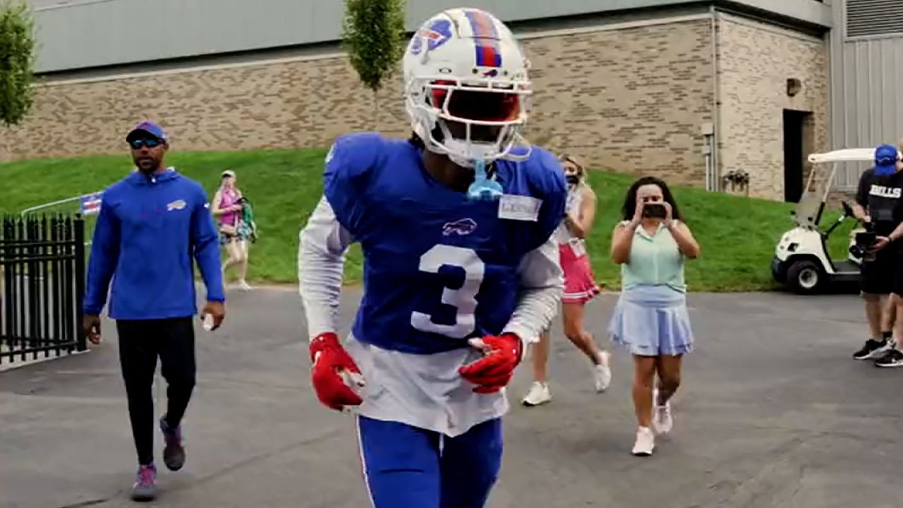 Damar Hamlin Takes Another Step In Comeback As He Puts On Pads At Buffalo Bills Practice Cnn
