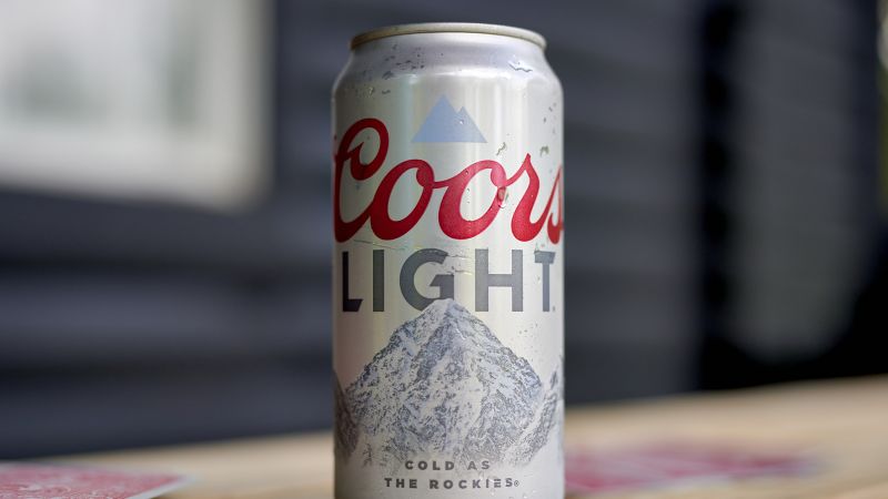 NextImg:Miller Light brewer benefits from Bud Light's turmoil | CNN Business