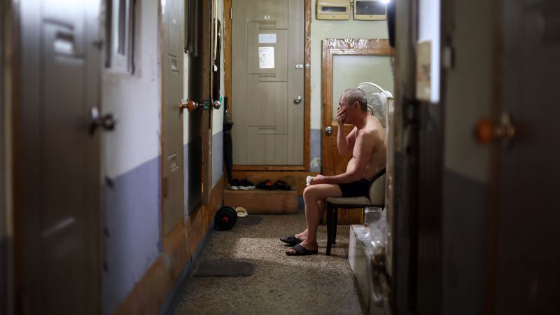 NextImg:At least 16 people dead from heat-related causes as South Korea swelters under high temperatures | CNN
