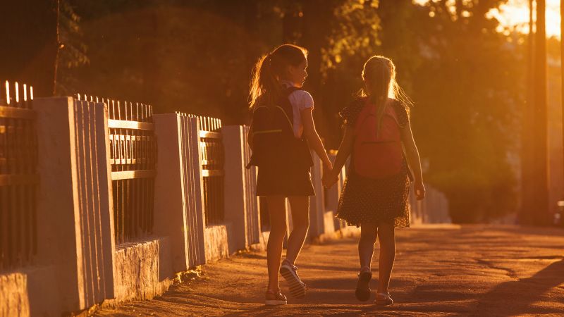 What to know when your child starts school during a deadly heat wave | CNN