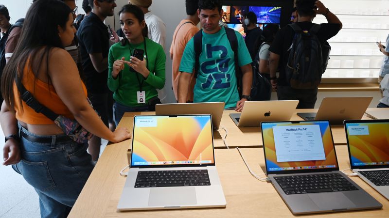 Индия наложи ограничения върху вноса на компютри и лаптопи в