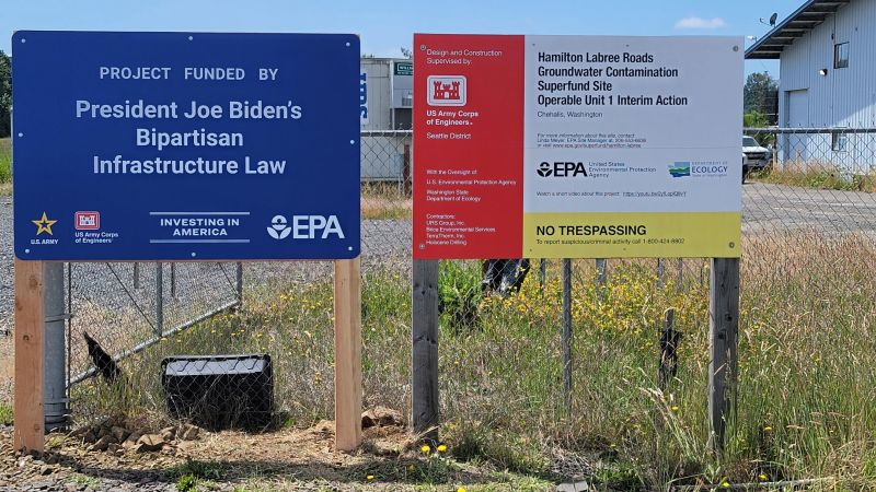 NextImg:Biden is putting his name on economic progress, but will voters just drive right by? | CNN Politics