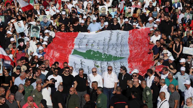 Протестиращите изискват отговори на третата годишнина от експлозията в пристанището на Бейрут