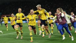 MELBOURNE, AUSTRALIA - AUGUST 06: Sweden players celebrate the team's victory through the penalty shootout in the FIFA Women's World Cup Australia & New Zealand 2023 Round of 16 match between Sweden and USA at Melbourne Rectangular Stadium on August 06, 2023 in Melbourne / Naarm, Australia. (Photo by Robert Cianflone/Getty Images)