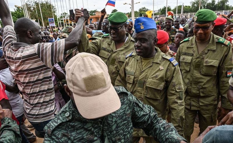 As critical deadline for Niger s military coup expires the