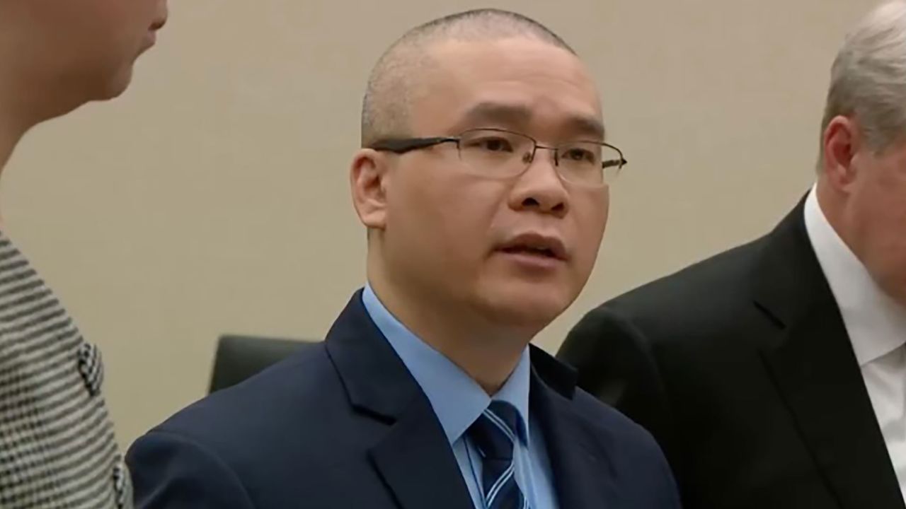 Tou Thao: Officer who held back crowd during George Floyd's murder ...