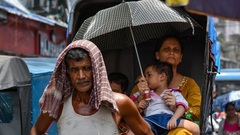 Повечето деца в Южна Азия са изложени на екстремно високи температури, казва УНИЦЕФ