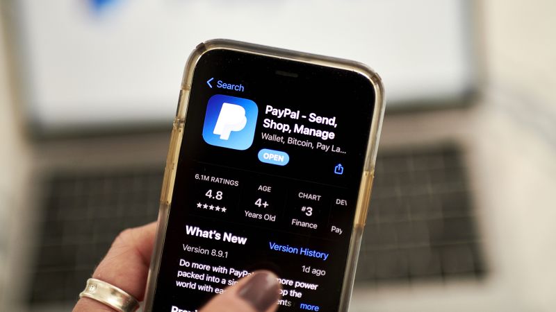 Read more about the article PayPal bets on crypto’s future with US-dollar-backed stablecoin – CNN