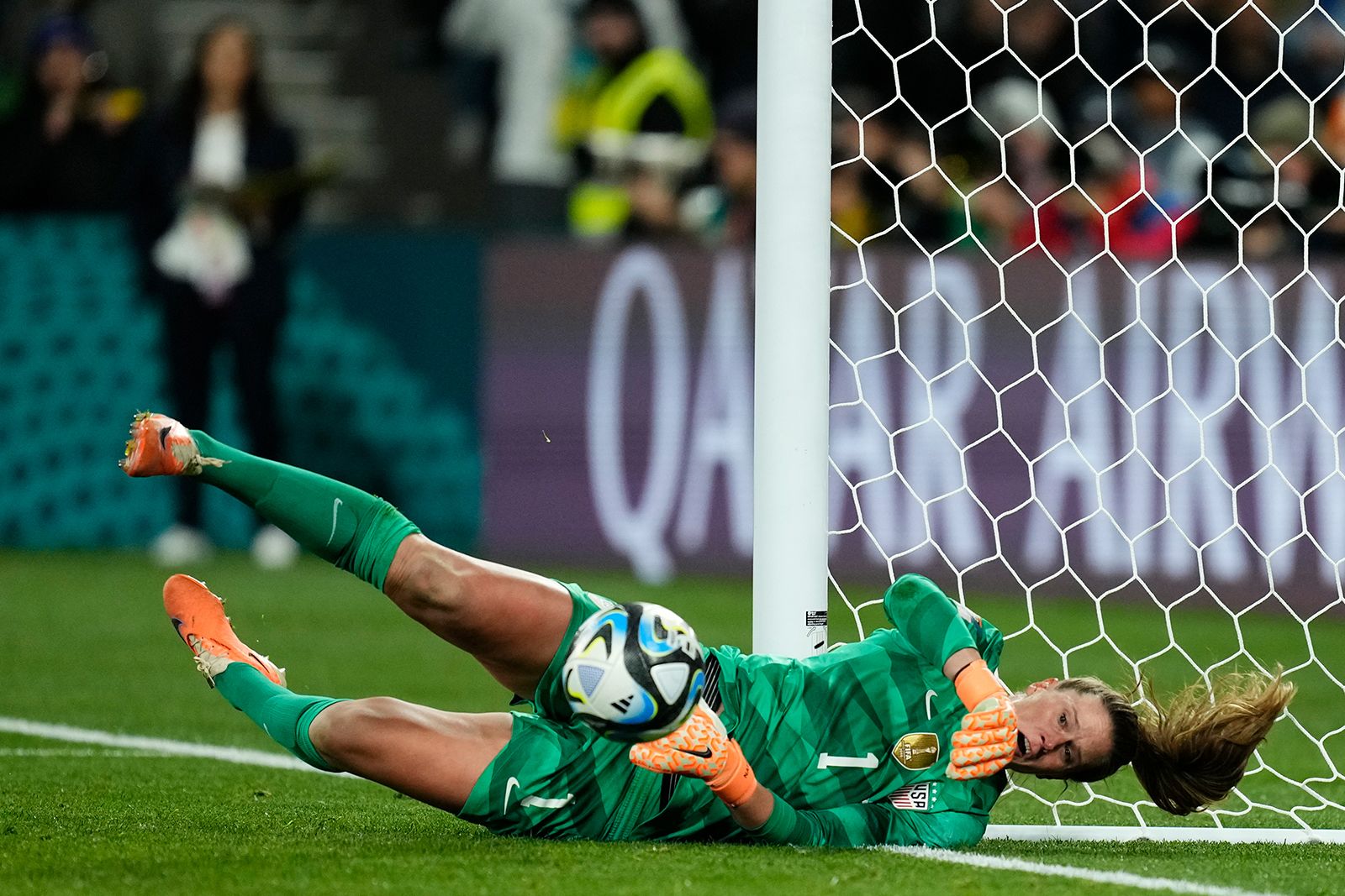 Defending champion U.S. crashes out of Women's World Cup after losing to  Sweden on penalty kicks - Washington Times