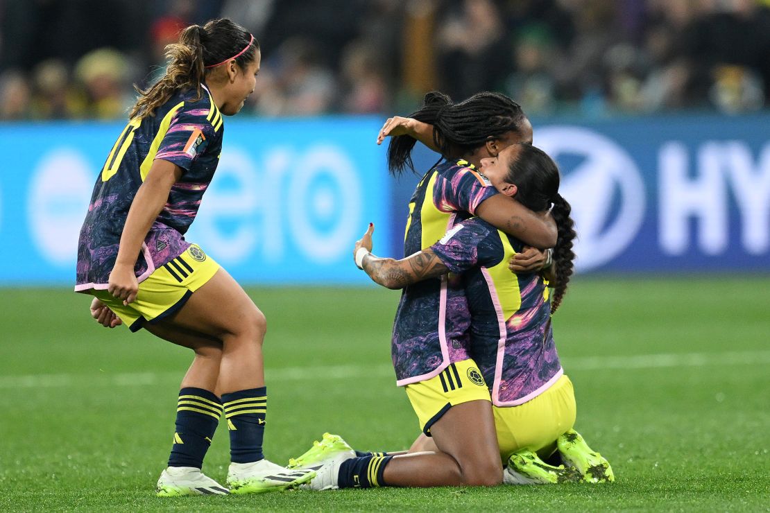MELBOURNE, AUSTRALIA - AUGUST 08: Colombia players celebrate after the team's 1-0 victory and advance to the quarter final following the FIFA Women's World Cup Australia & New Zealand 2023 Round of 16 match between Colombia and Jamaica at Melbourne Rectangular Stadium on August 08, 2023 in Melbourne, Australia. (Photo by Quinn Rooney/Getty Images)