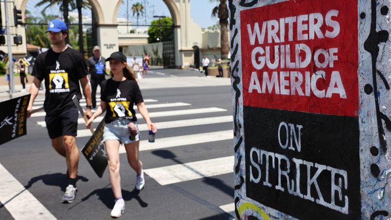 NextImg:As Hollywood's strikes hit Labor Day, how studio chiefs misread the writers room | CNN