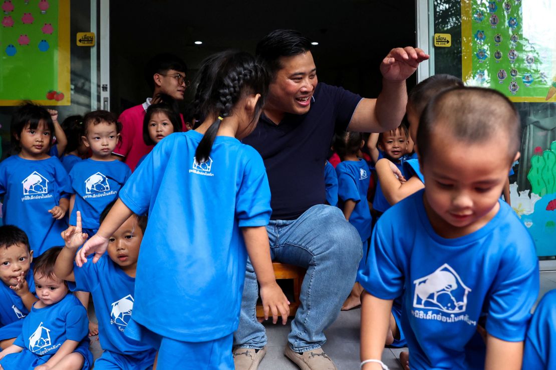 Vacharaesorn Vivacharawongse visits the Foundation for Slum Child Care supported by the Royal Family, in Bangkok on August 8.