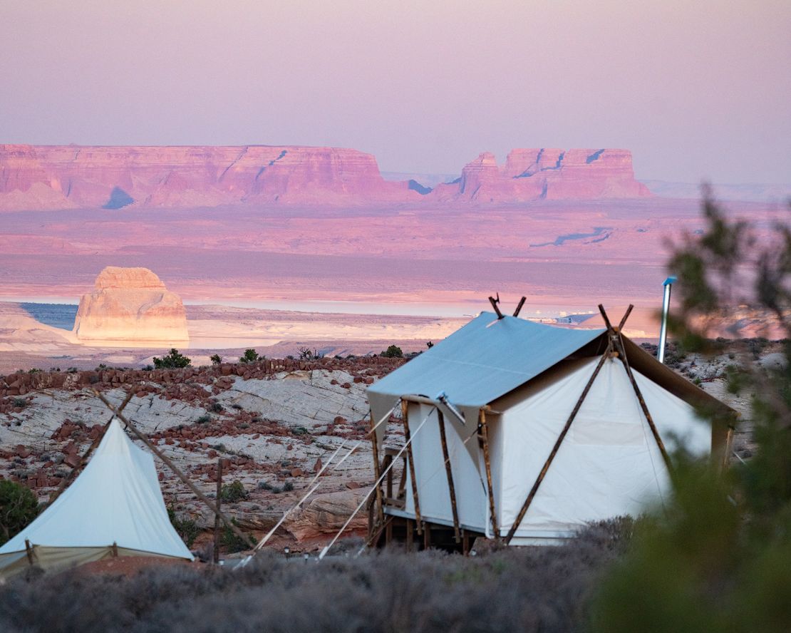 The glamping resort is located on a canyon rim plateau in southern Utah with sweeping views of the landscape.