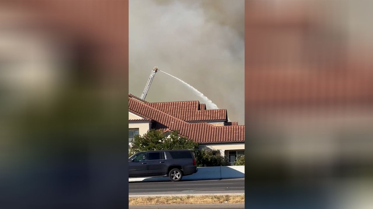 Crews respond to the fire in Cedar Park, Texas.