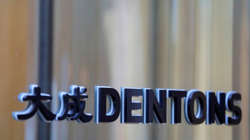 Dentons, най-голямата правна кантора в света по брой служители, се