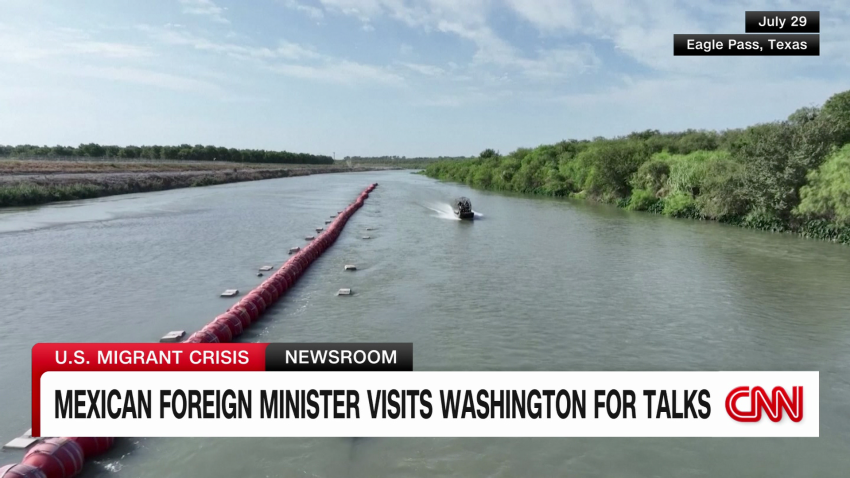 exp US Mexico migrant issues Reyes interview 081002ASEG1 CNNI Politics_00002001.png