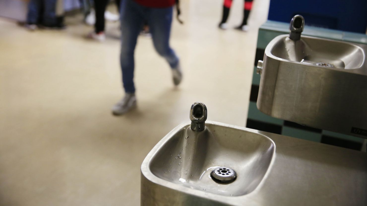 Students walk by a water fountain that was cleared for use at San Francisco International High School  on Wednesday, October 25, 2017 in San Francisco, Calif. (Lea Suzuki/San Francisco Chronicle via AP)