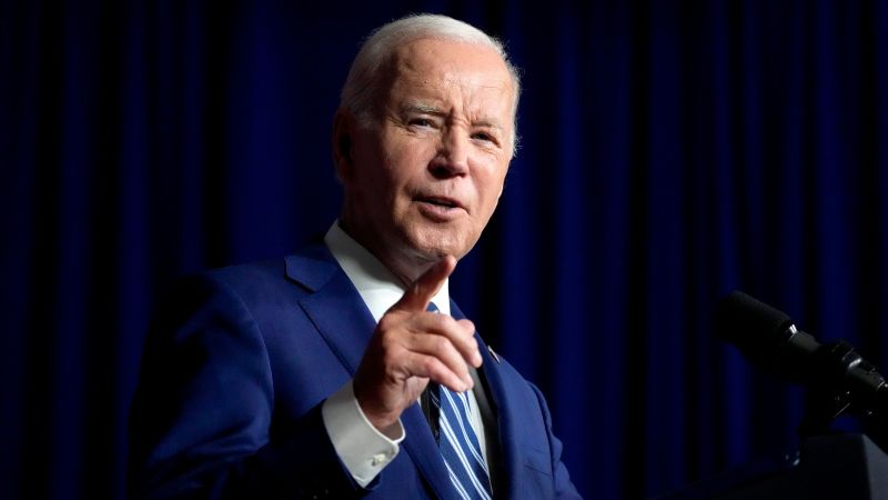 NextImg:Biden administration asks Supreme Court to hear cases on state social media laws | CNN Business