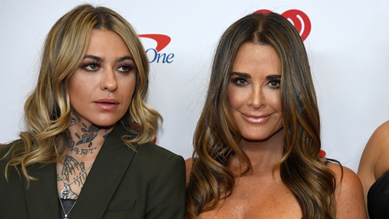 NextImg:Morgan Wade debuts new music video that sees her get romantic with Kyle Richards | CNN