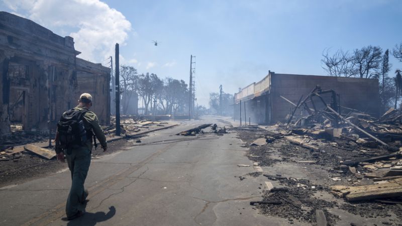 Smoke rushed in, then they ran. How local Maui residents faced the fire that killed their neighbors and leveled their town