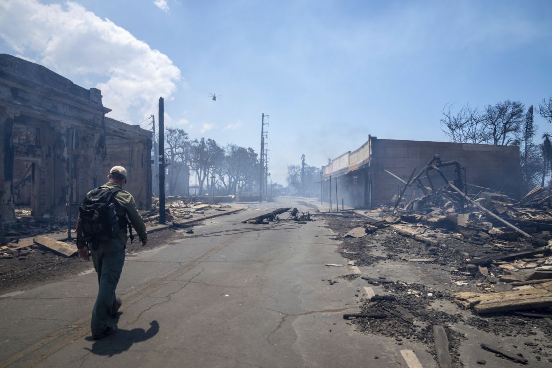 TV Anchor and Hawaii Native Recounts Destruction of the Deadly Maui  Wildfires