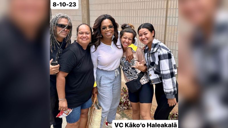 Oprah Winfrey Visits Maui Shelters And Donates Time Supplies To Fire   230811130753 Oprah Winfrey Maui Wildfire Shelters 