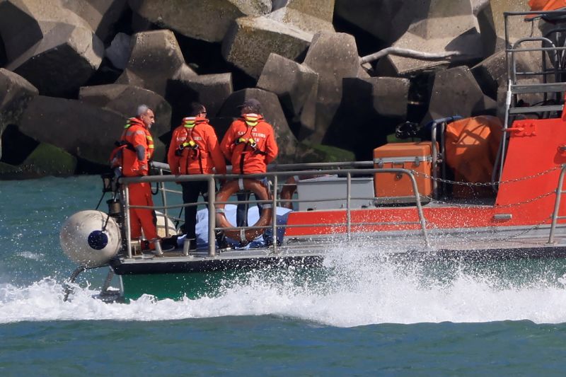 6 People Die As Migrant Boat Sinks In The English Channel - Egypt ...