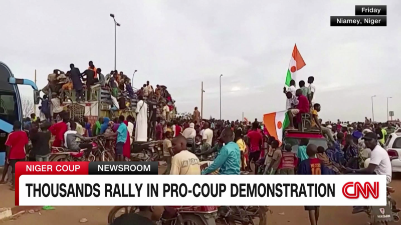 Supporters of Niger’s coup protest against regional bloc that wants ...