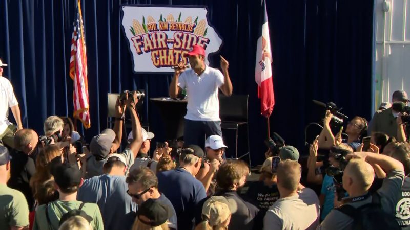 See what GOP presidential candidate rapped Eminem at Iowa State Fair