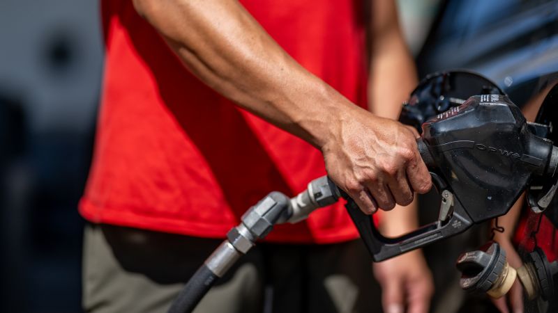 Read more about the article Gas prices heated up inflation last month but there’s also welcome progress for the Fed – CNN