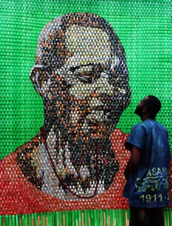 Ifedilichukwu first cleans discarded cans and cuts off the ends to unfurl them. He then cuts the cans into strips, which he interweaves to form portraits. The Nigerian artist says his eco-awareness is down to his grandmother (pictured in this portrait), who he lived with as a boy in Anambra state, southeastern Nigeria.<strong> </strong>