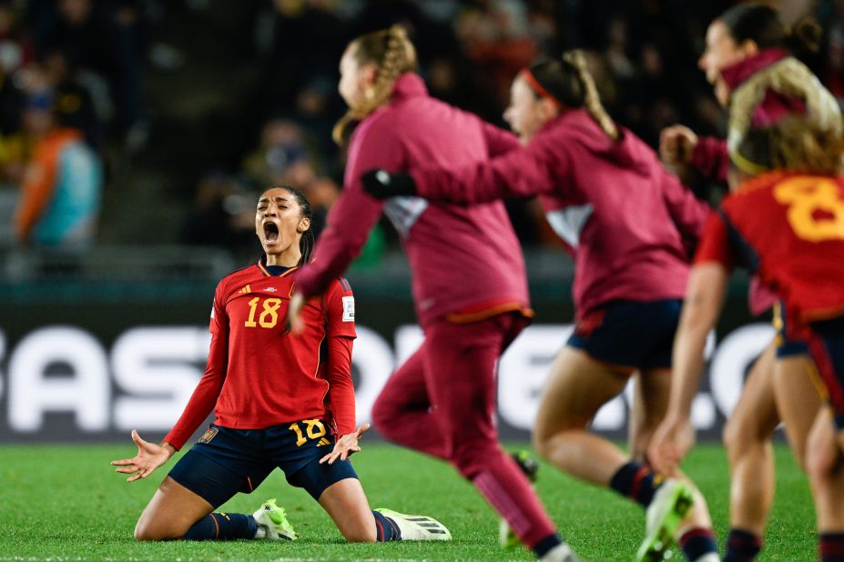 Salma Paralluelo, left, celebrates with teammates after <a href="https://www.cnn.com/2023/08/14/football/sweden-spain-womens-world-cup-semifinal-spt-intl/index.html" target="_blank">Spain defeated Sweden 2-1</a> in the semifinals on Tuesday, August 15.